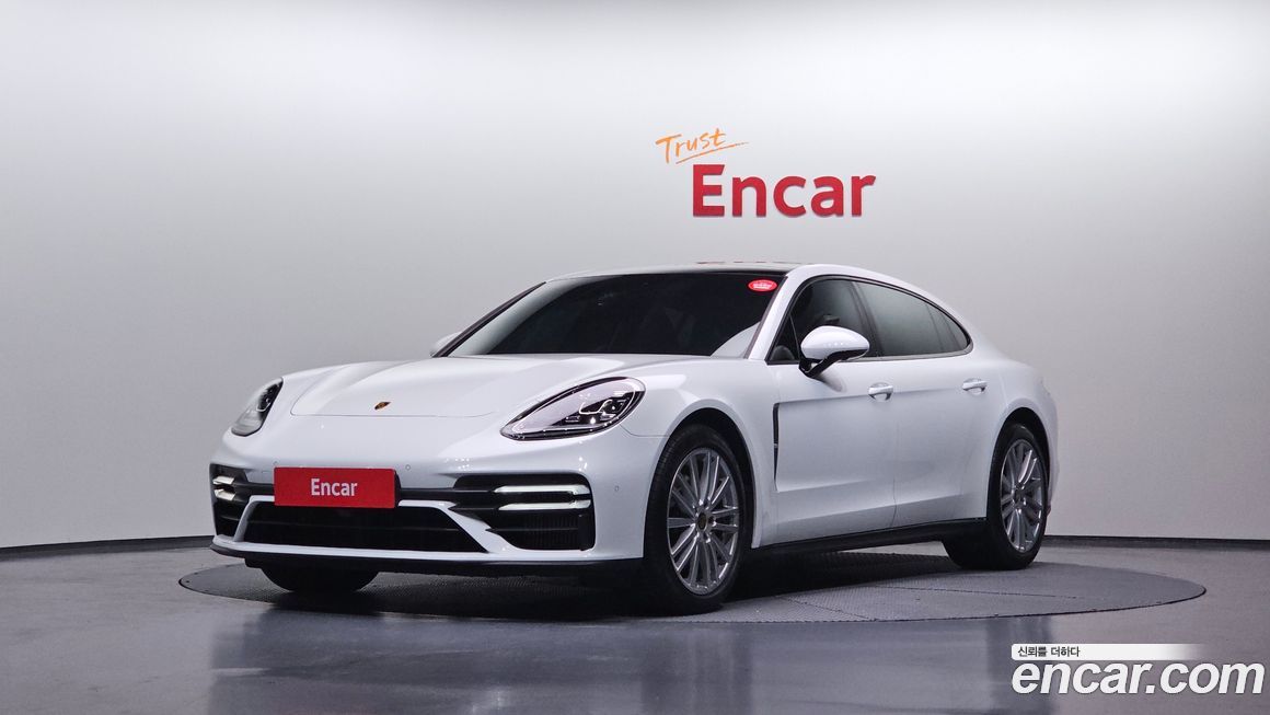 Porsche Panamera 2022