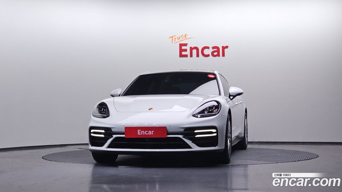 Porsche Panamera 2022