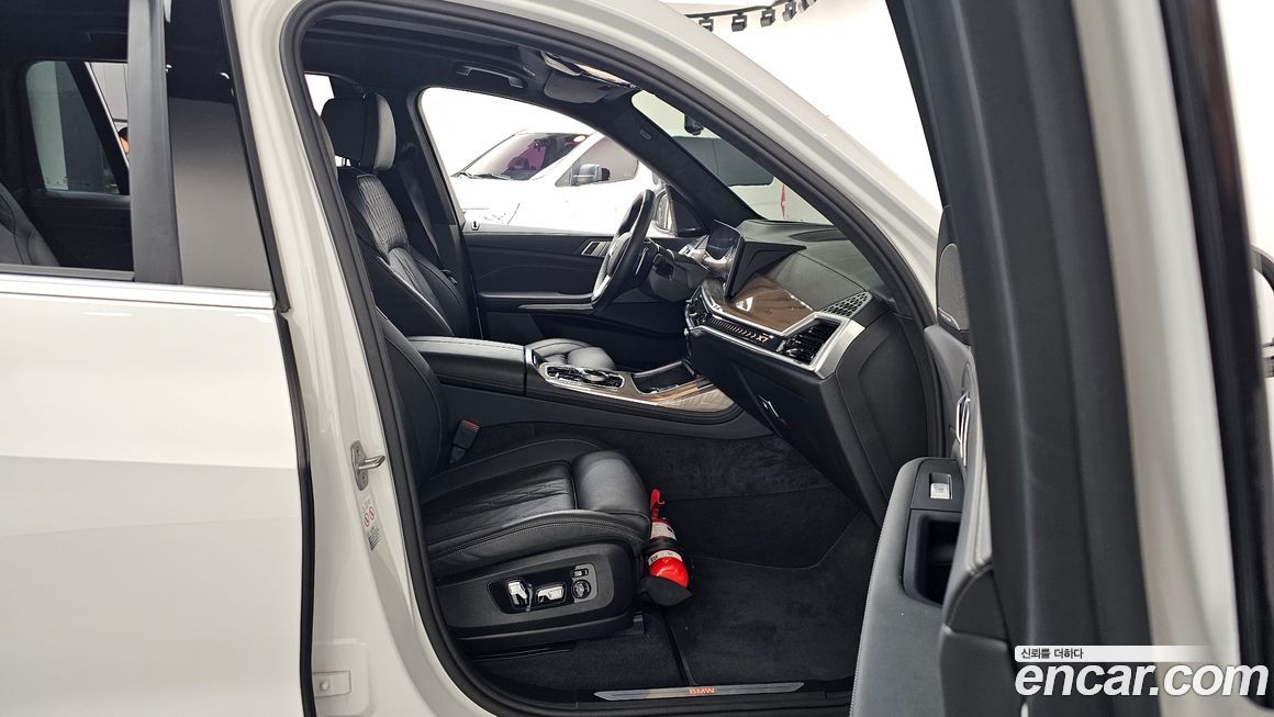 BMW X7 2024