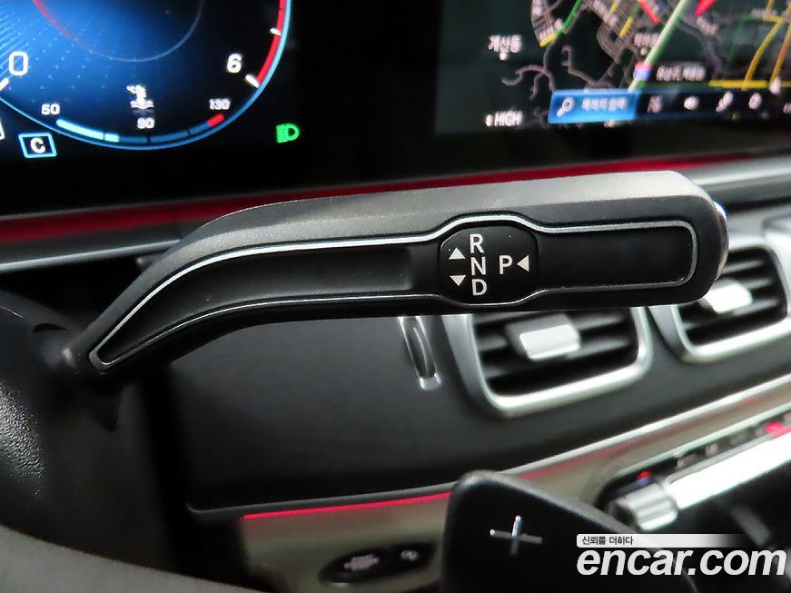 Mercedes-Benz GLS-Class 2023