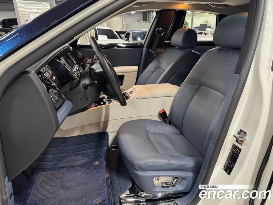 Rolls-Royce Ghost 2011