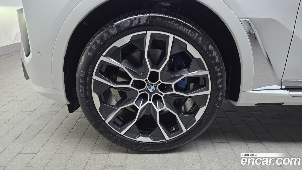 BMW X7 2025