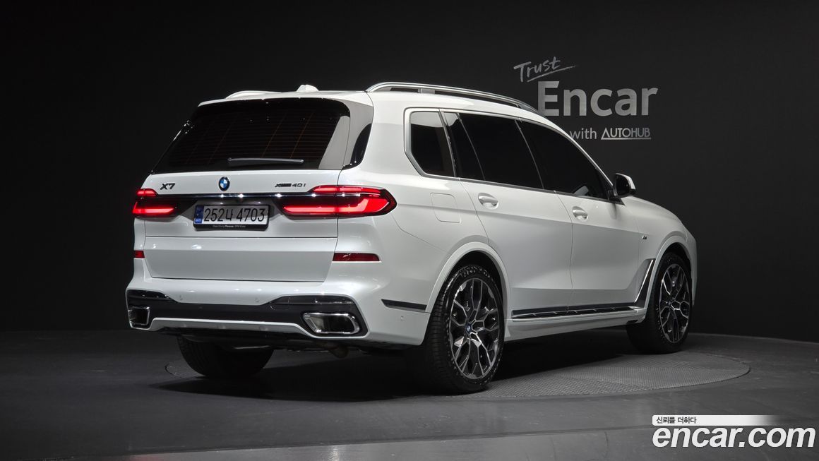 BMW X7 2025