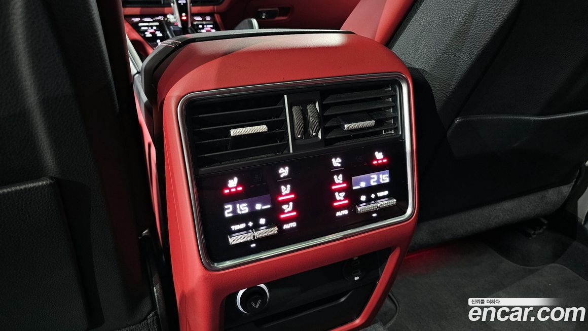 Porsche Cayenne 2022