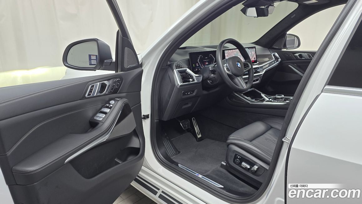 BMW X7 2025