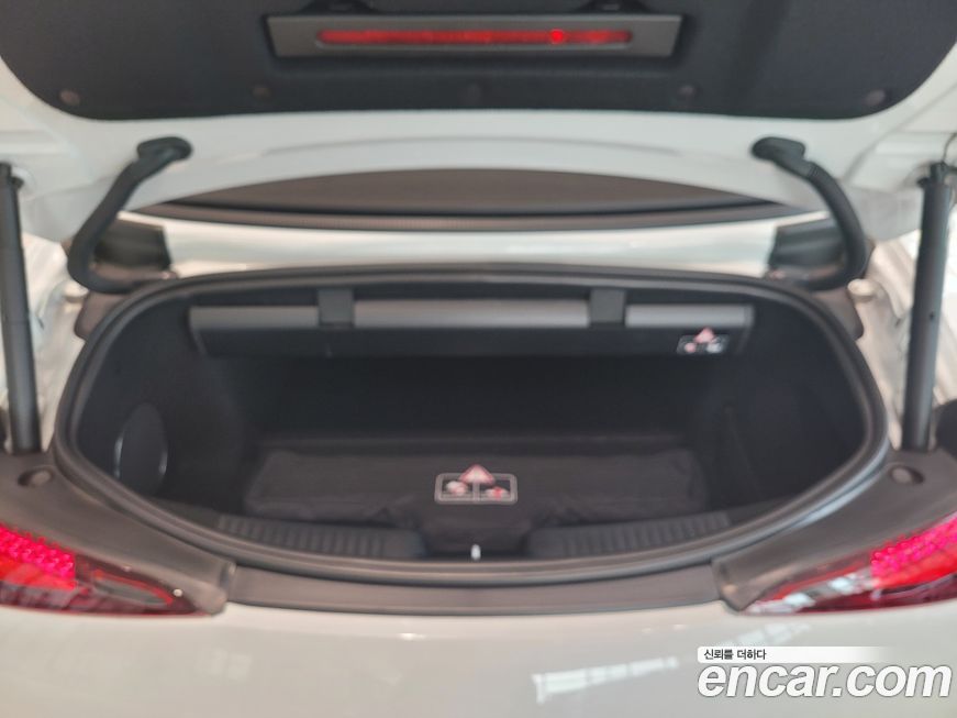 Mercedes-Benz SL-Class 2023