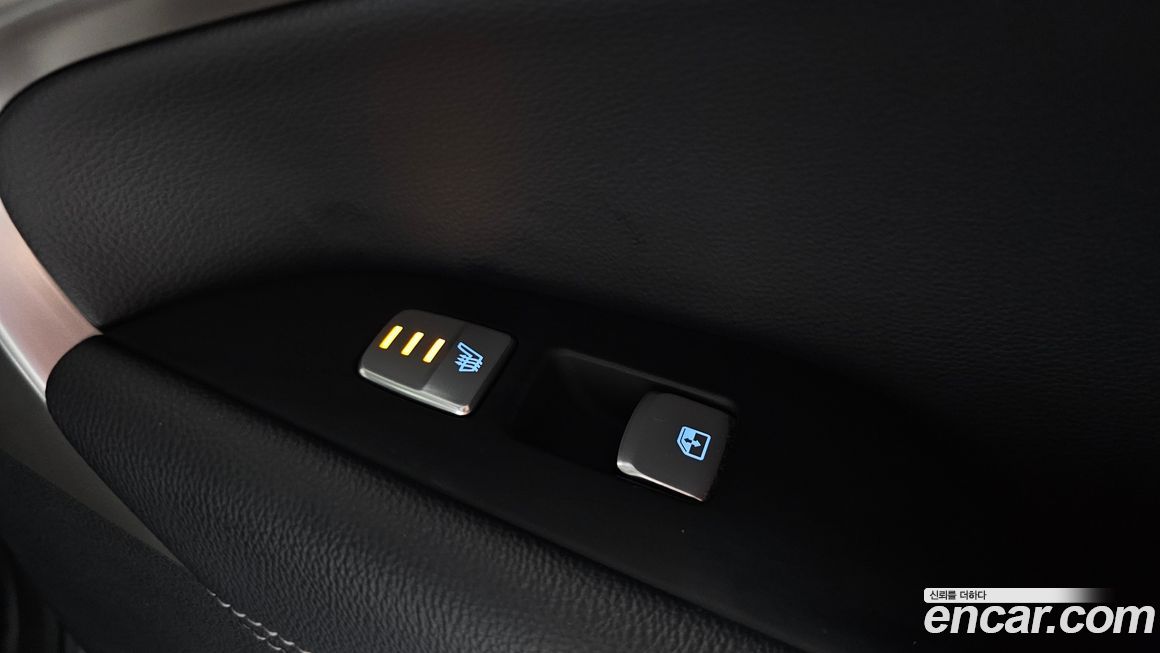 Genesis G70 2025