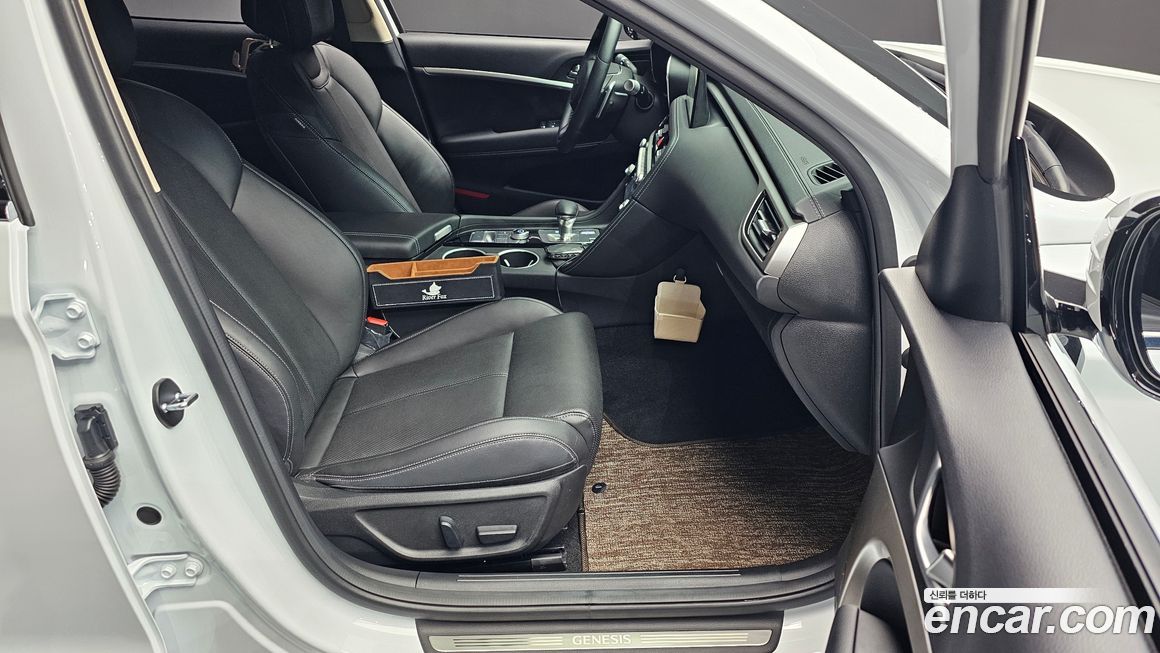 Genesis G70 2025