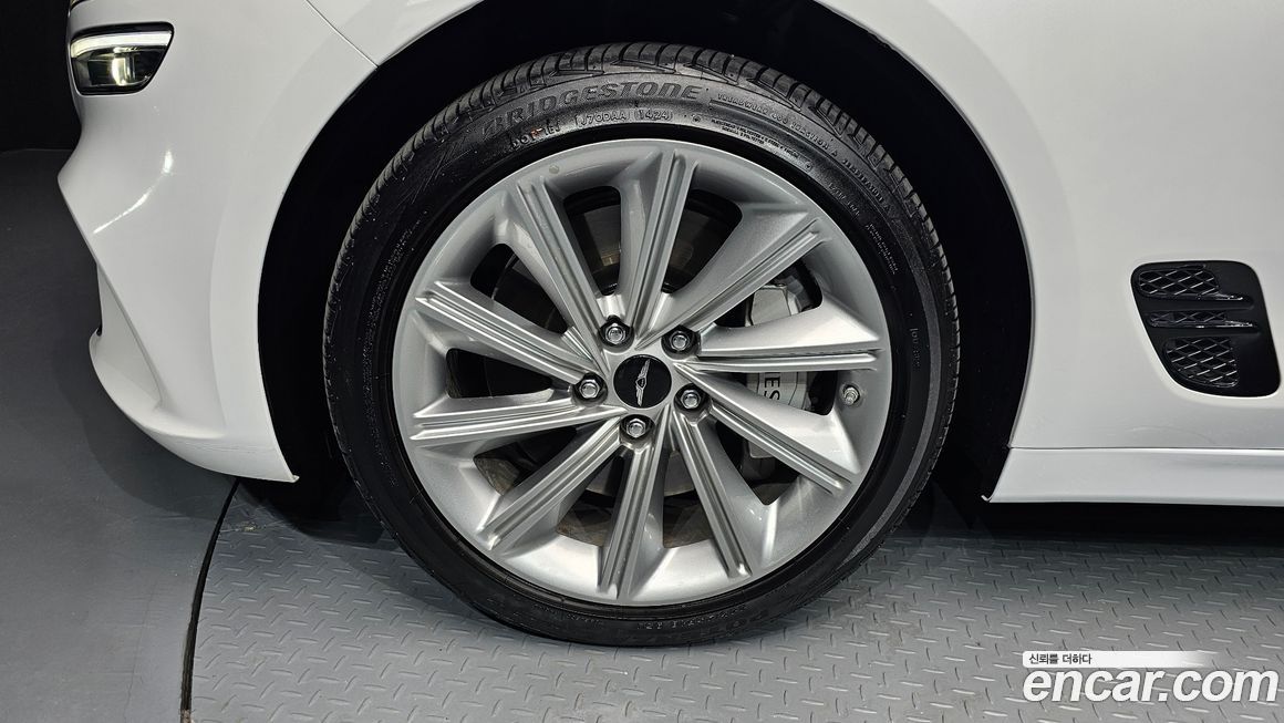 Genesis G70 2025