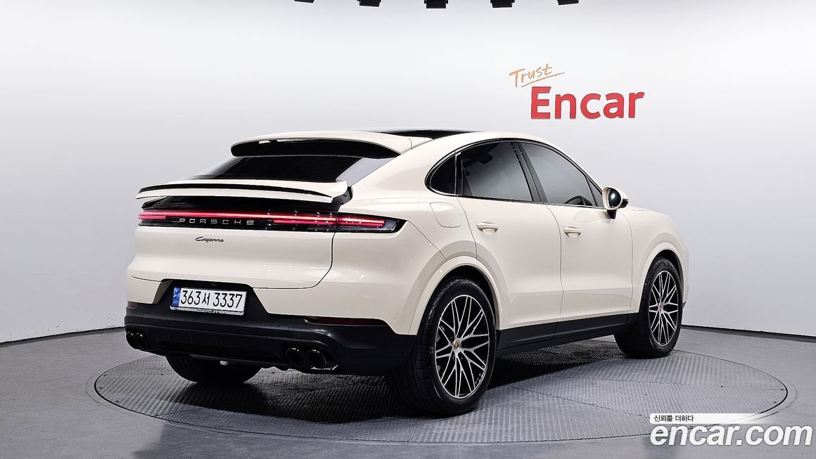 Porsche Cayenne 2024