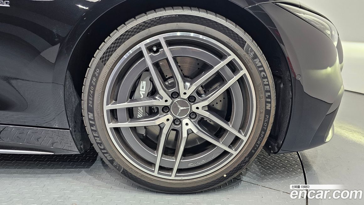 Mercedes-Benz SL-Class 2025