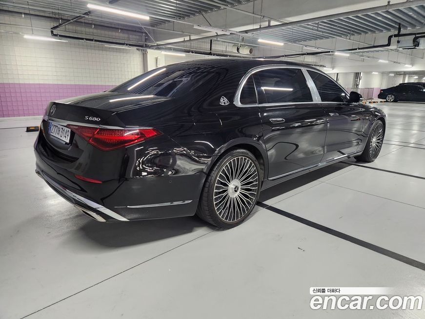 Mercedes-Benz S-Class 2023