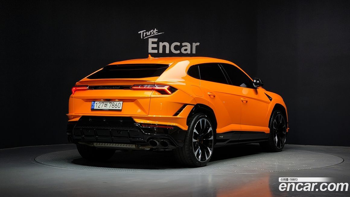 Lamborghini Urus 2024