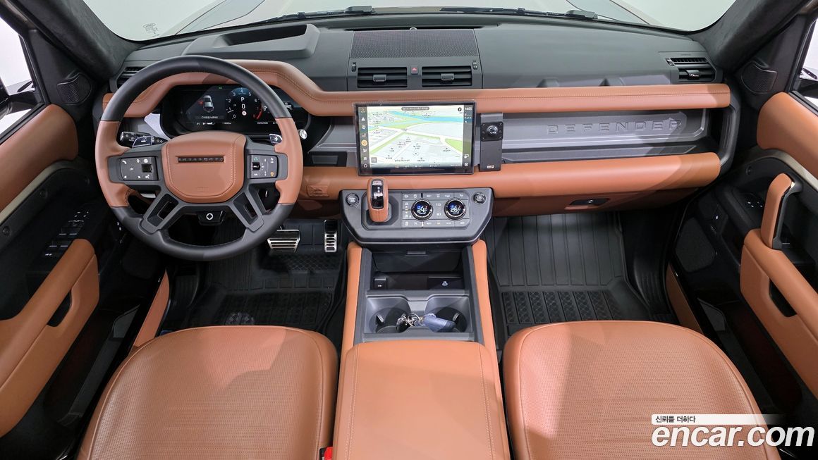 Land Rover Defender 2025
