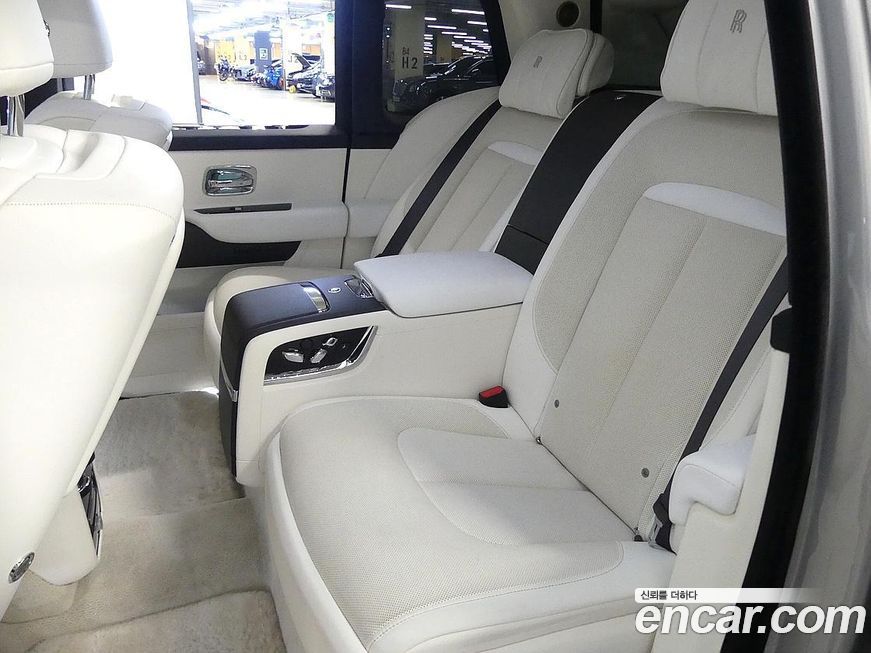 Rolls-Royce Cullinan 2023