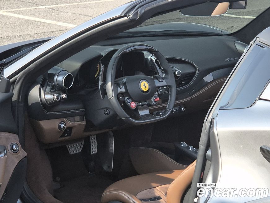 Ferrari F8 2021