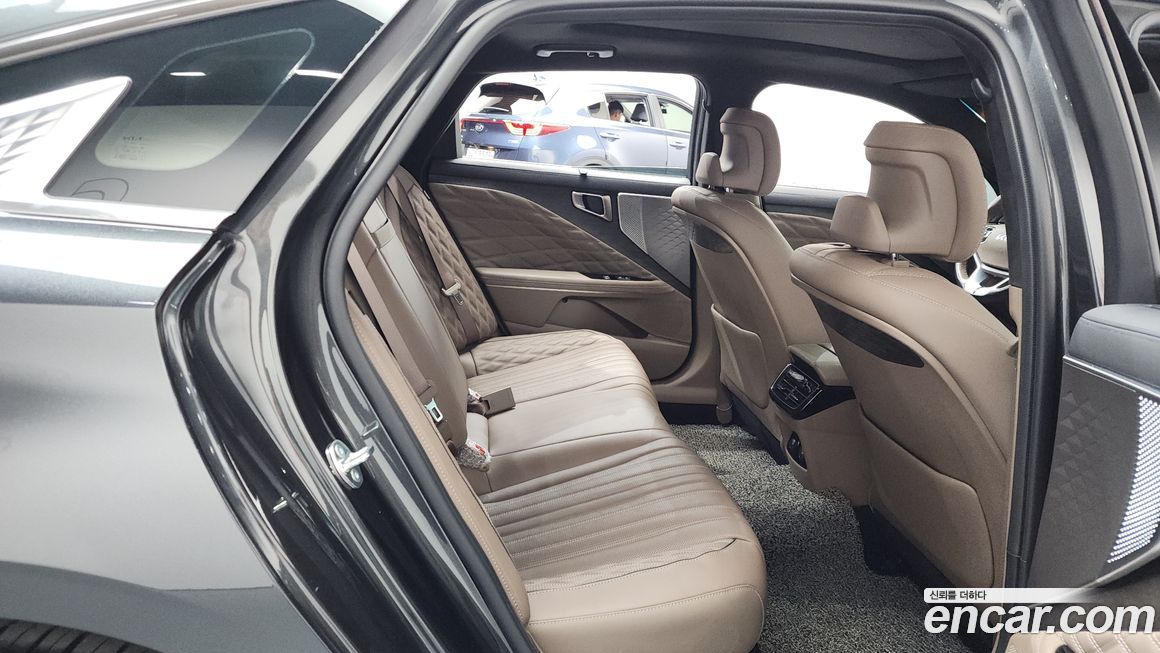 Kia K8 2023