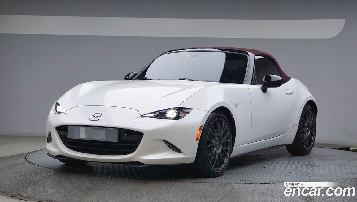 Mazda MX-5 Miata 2021
