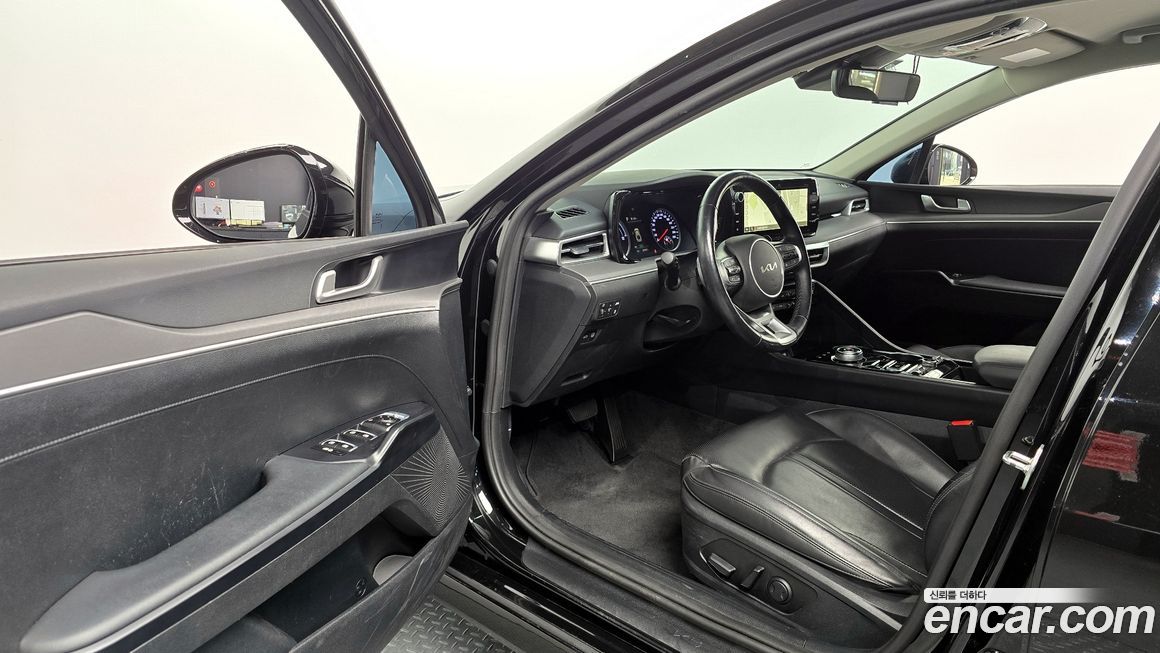 Kia K5 2023