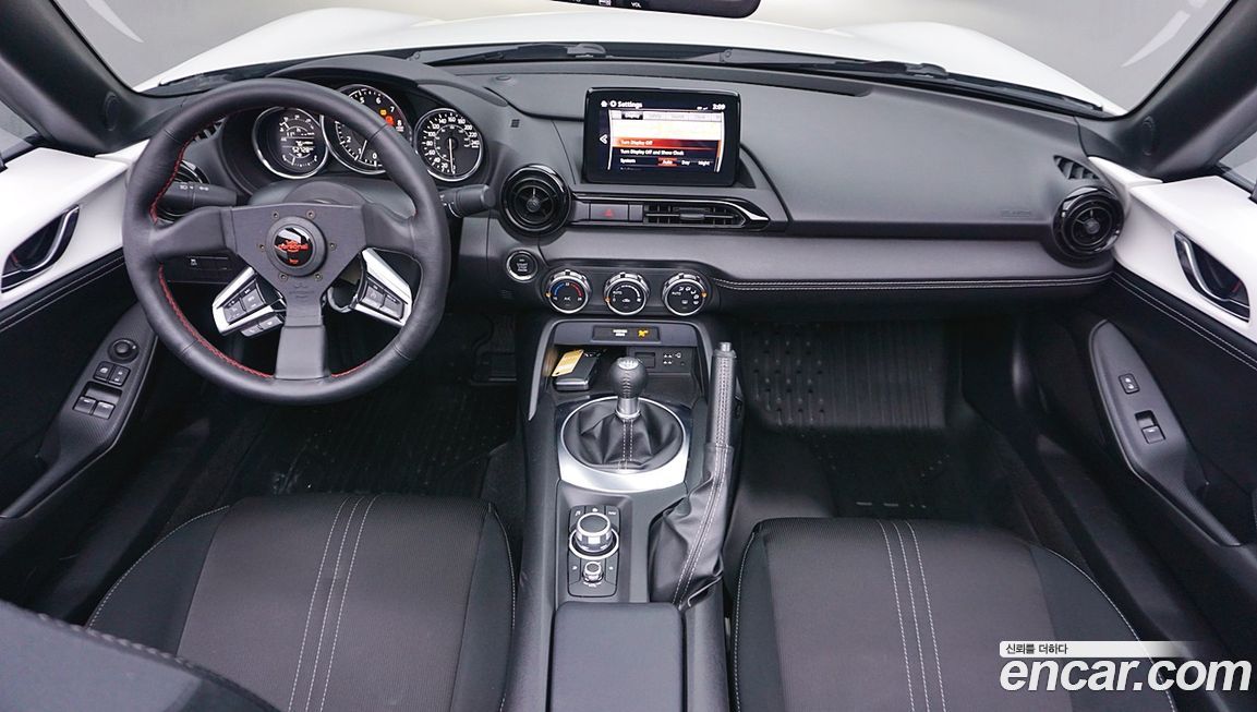 Mazda MX-5 Miata 2021