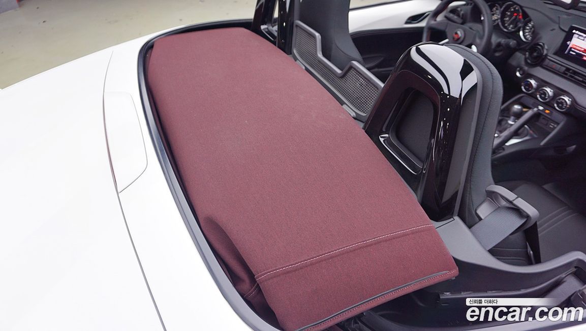 Mazda MX-5 Miata 2021