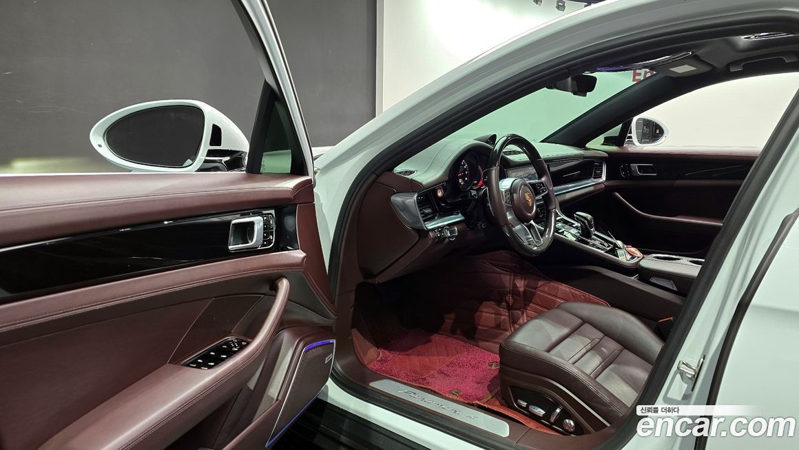 Porsche Panamera 2020