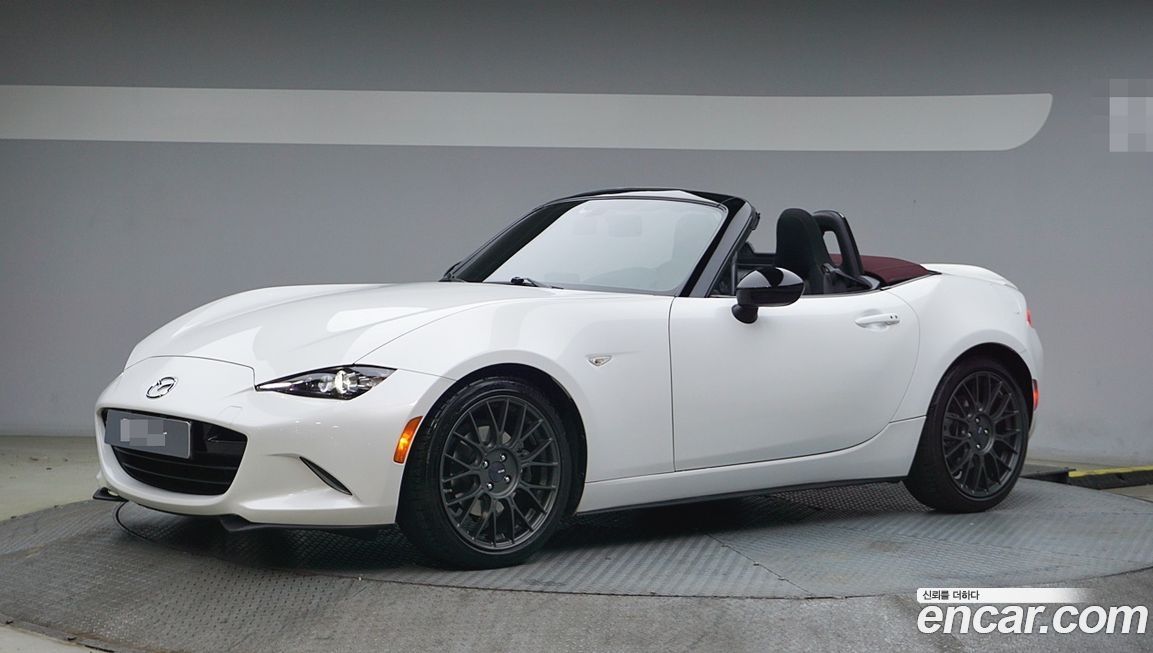 Mazda MX-5 Miata 2021