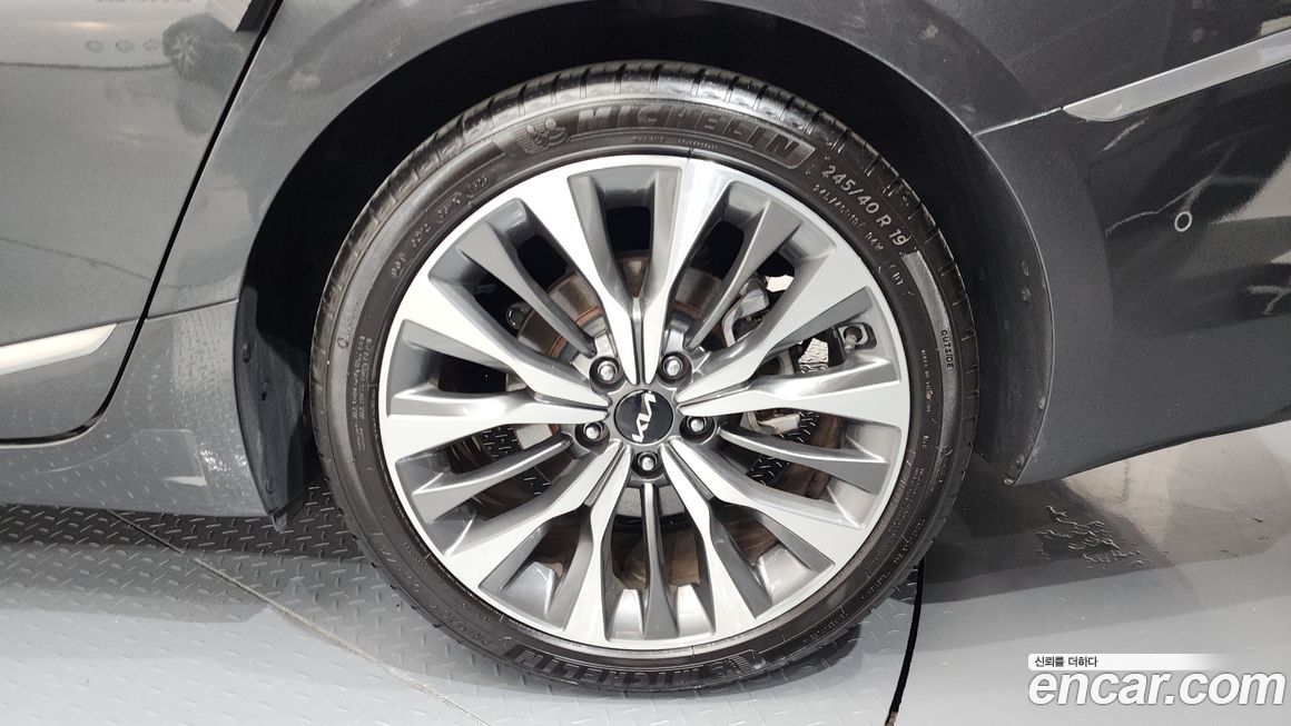 Kia K8 2023