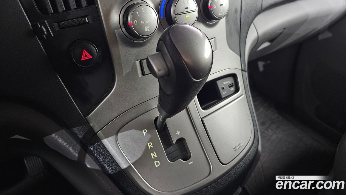 Hyundai Starex 2016
