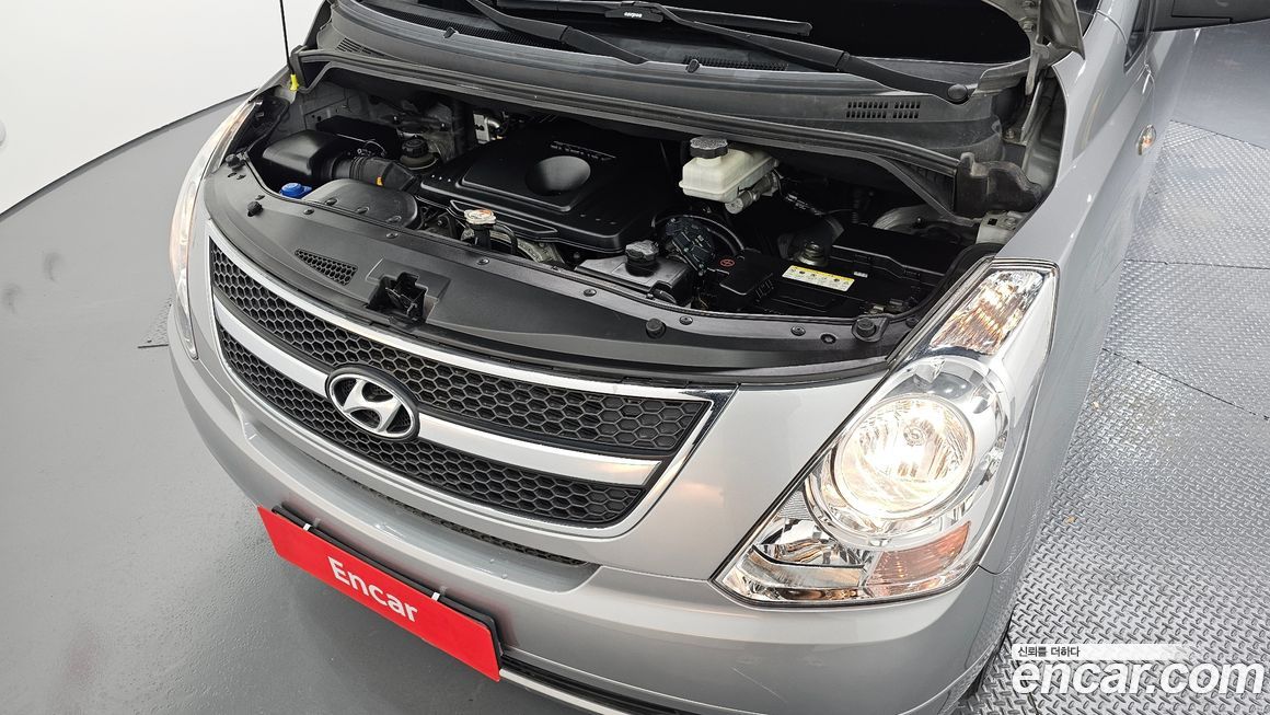 Hyundai Starex 2016