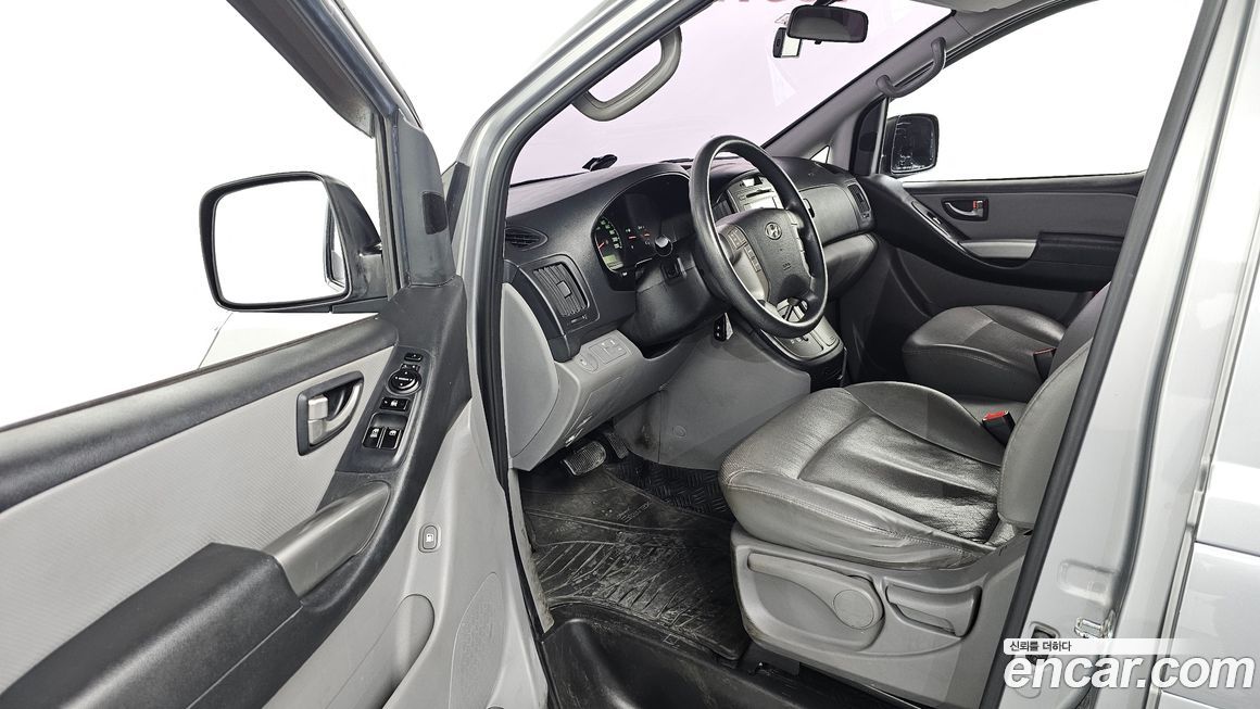 Hyundai Starex 2016