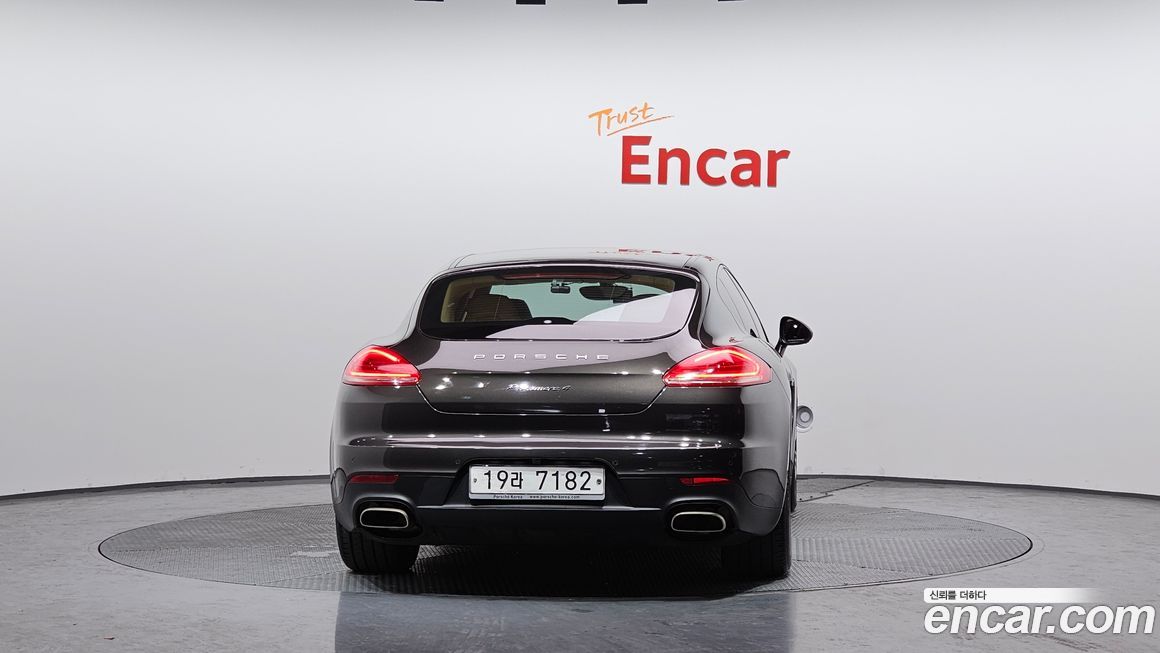Porsche Panamera 2014