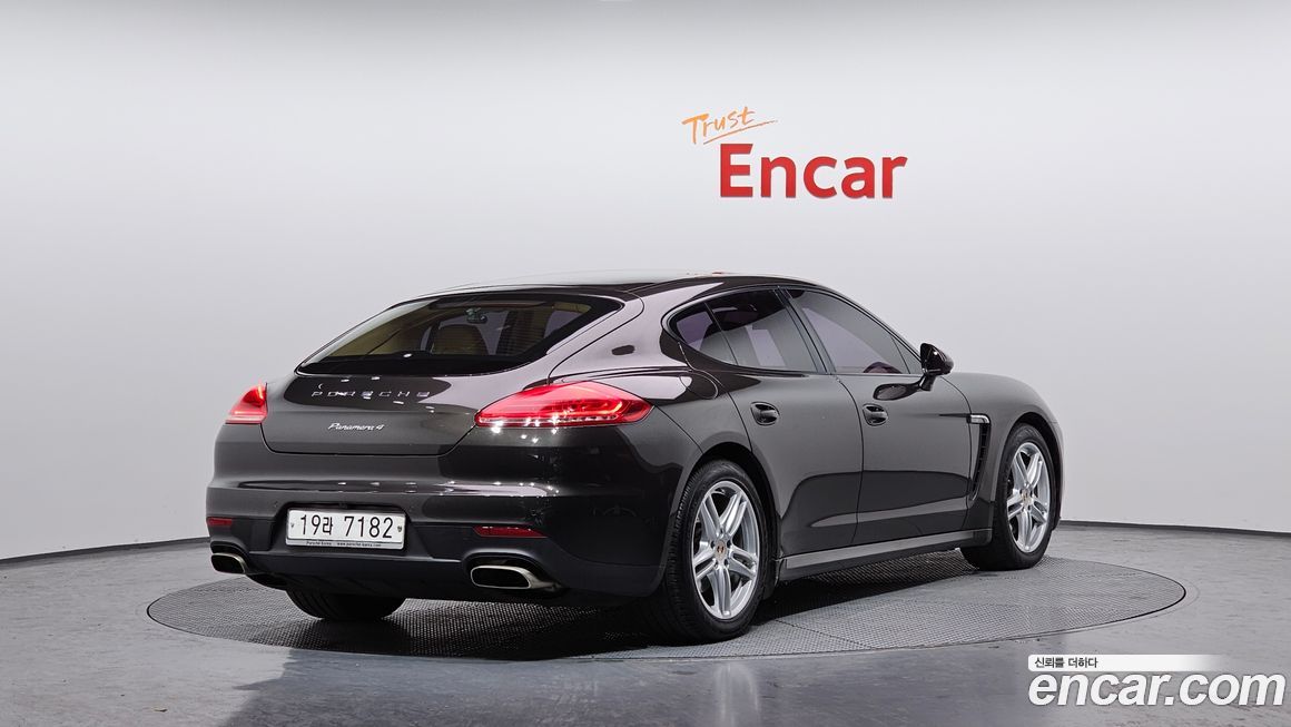 Porsche Panamera 2014