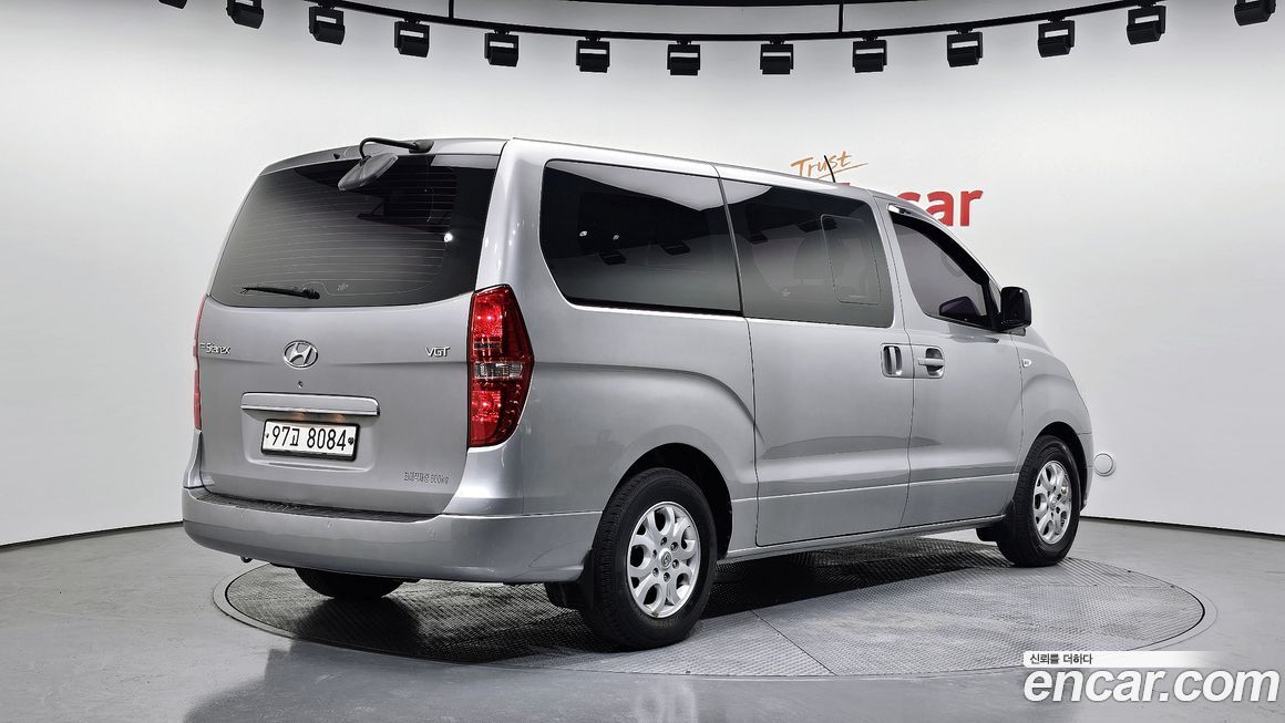 Hyundai Starex 2016