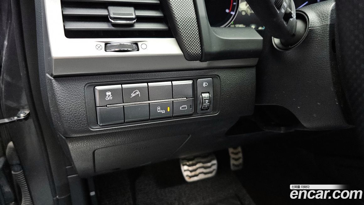 KG_Mobility_Ssangyong Rexton 2018