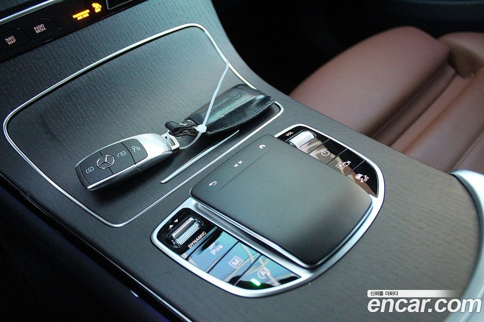 Mercedes-Benz GLC-Class 2022