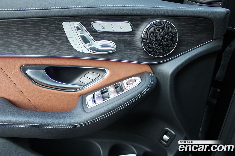 Mercedes-Benz GLC-Class 2022