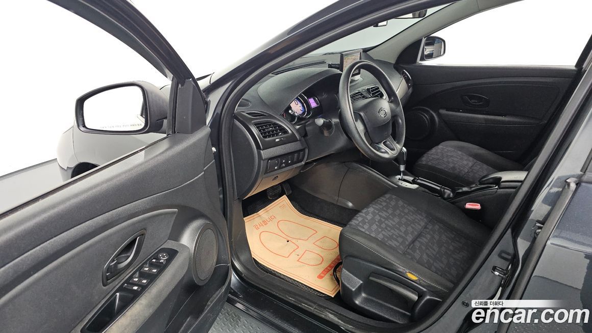 Renault-KoreaSamsung SM3 2013