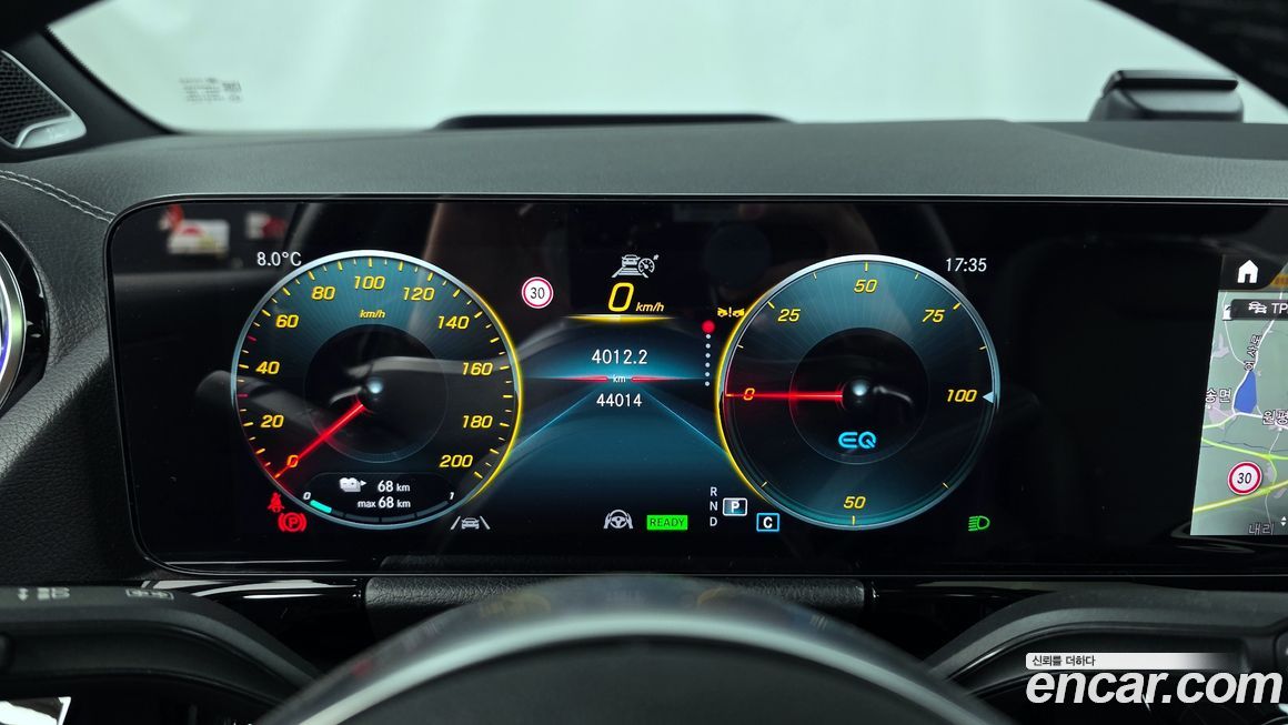 Mercedes-Benz EQA 2023