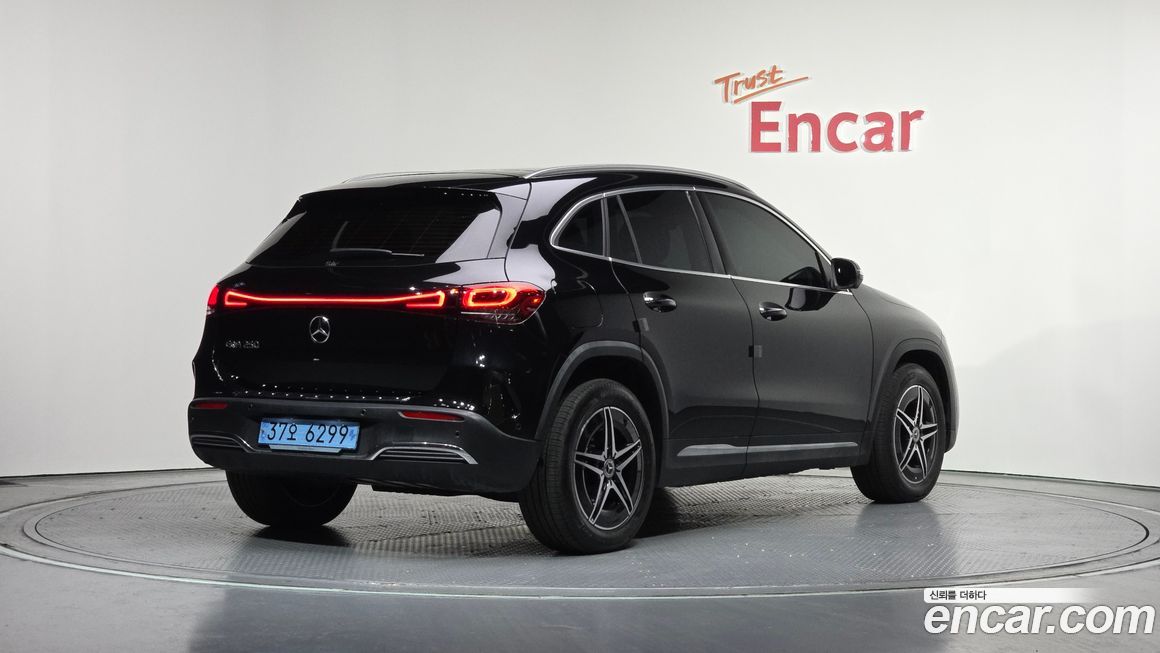 Mercedes-Benz EQA 2023