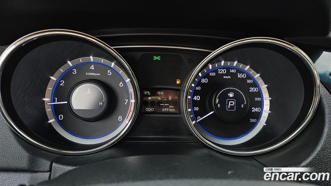 Hyundai Sonata 2011