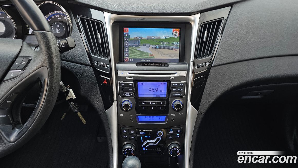 Hyundai Sonata 2011
