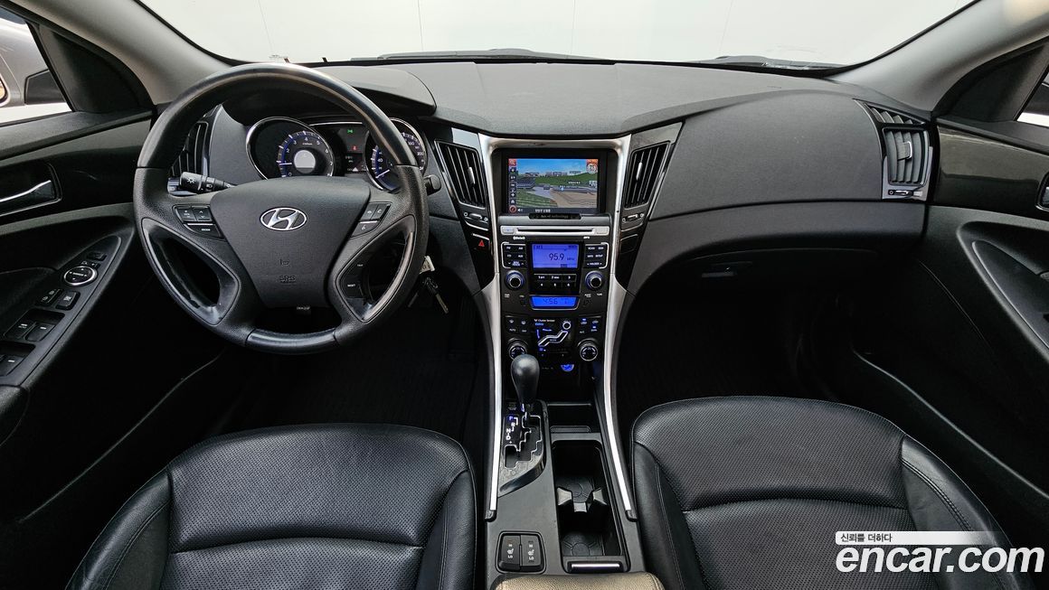 Hyundai Sonata 2011