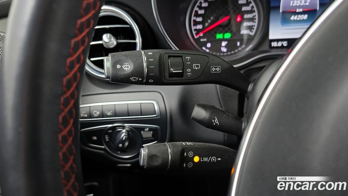 Mercedes-Benz GLC-Class 2019