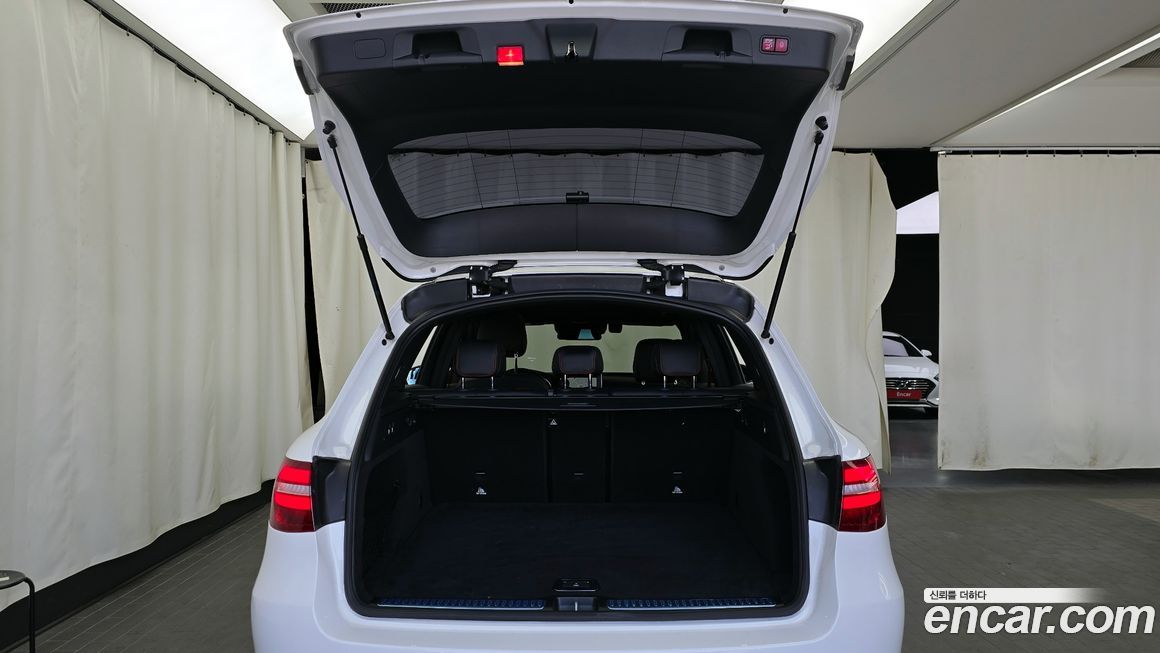 Mercedes-Benz GLC-Class 2019