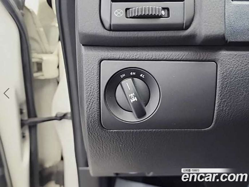 KG_Mobility_Ssangyong Rexton 2012