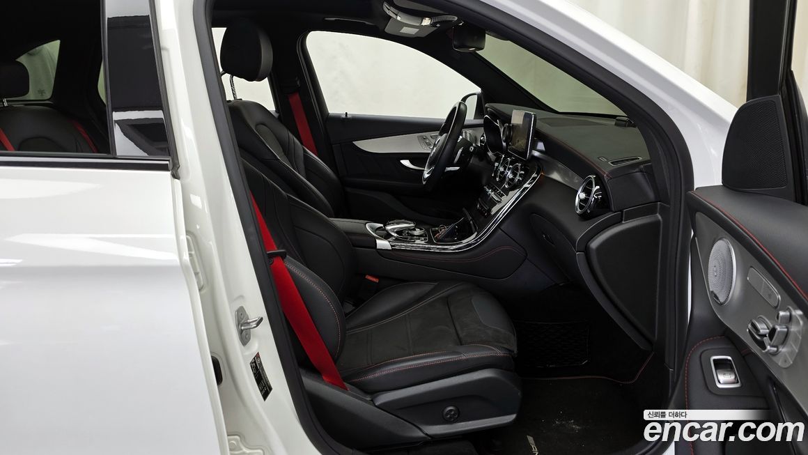 Mercedes-Benz GLC-Class 2019