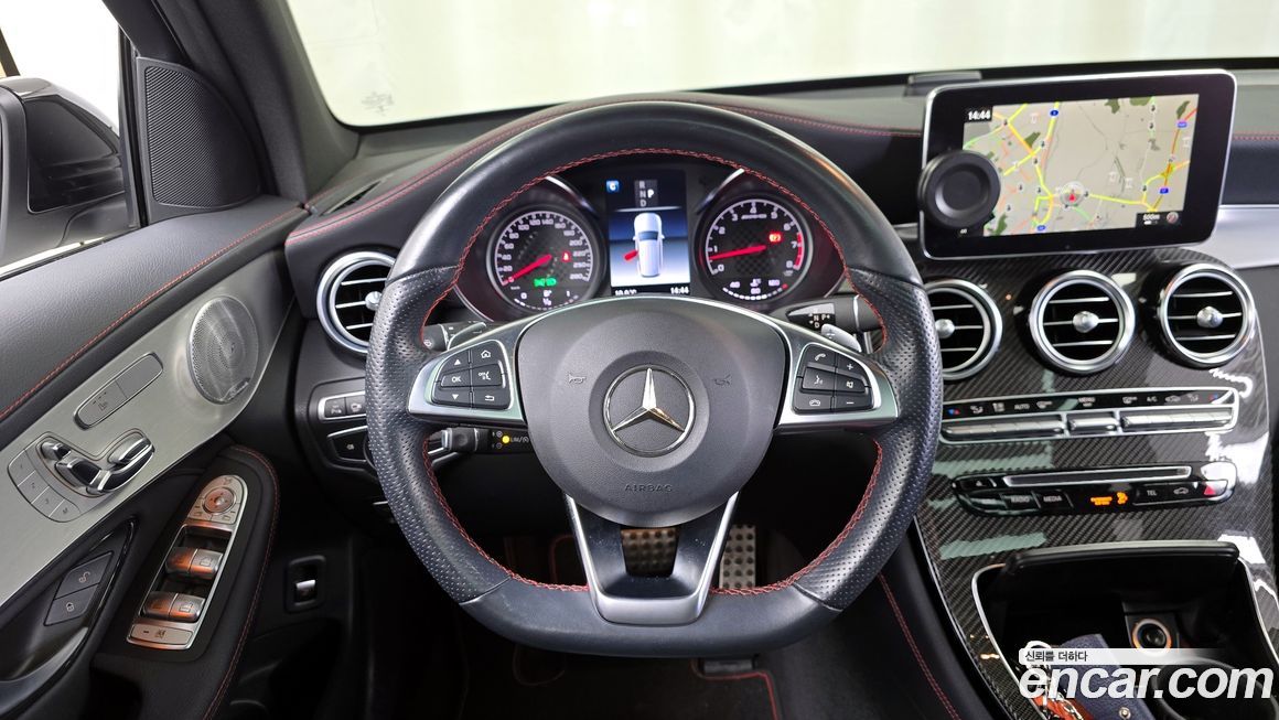 Mercedes-Benz GLC-Class 2019
