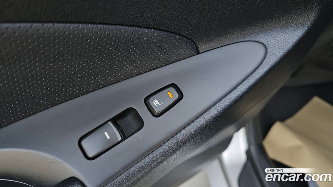Hyundai Sonata 2011