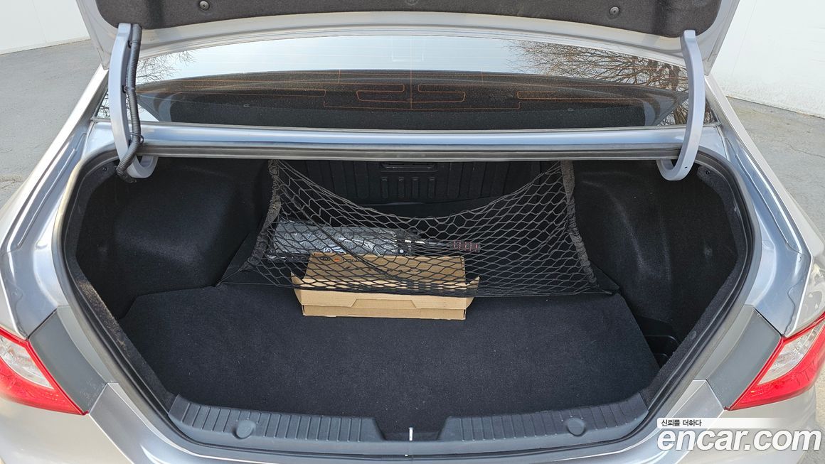 Hyundai Sonata 2011